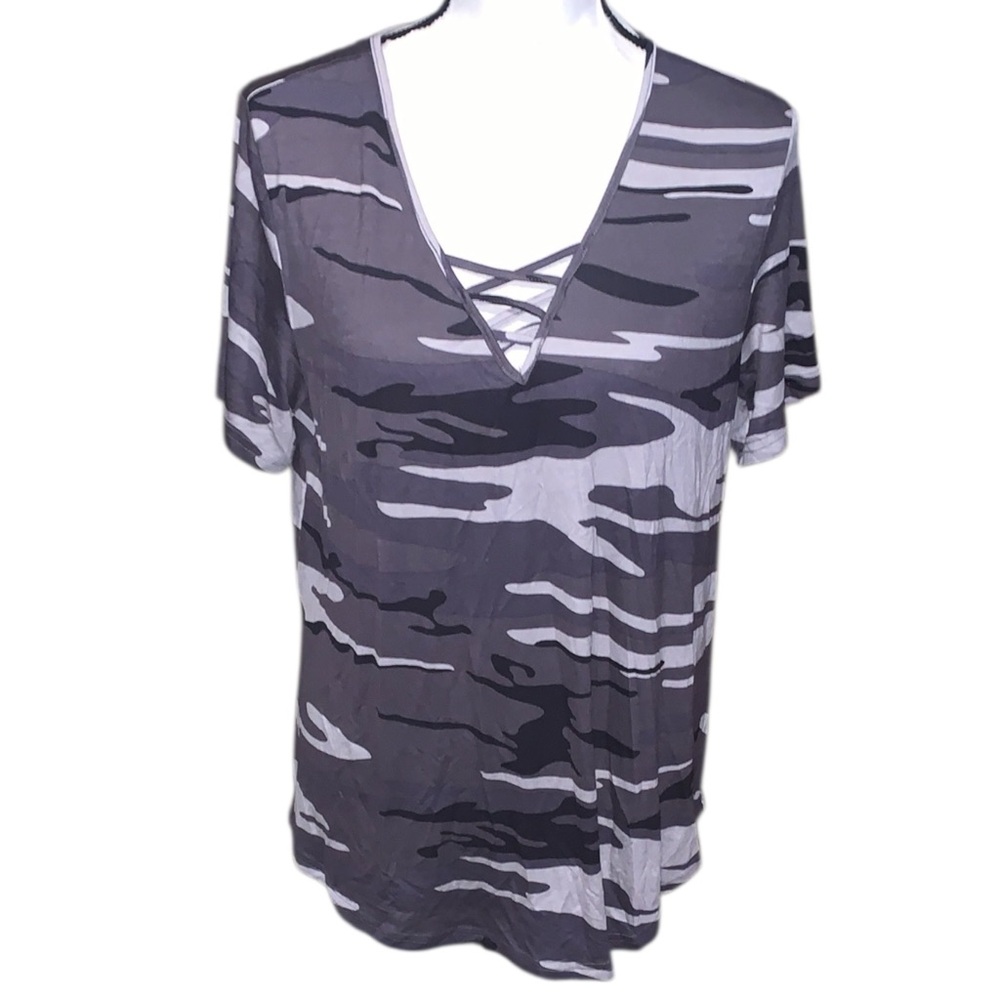 NWT Feiersi Camouflage Criss Cross V-Neck Short Sleeve Blouse Gray Black Casual